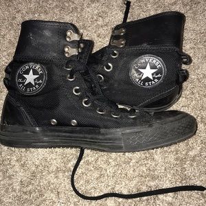 edgy black converse